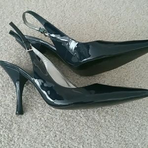 GUESS Navy blue patent leather work shoe