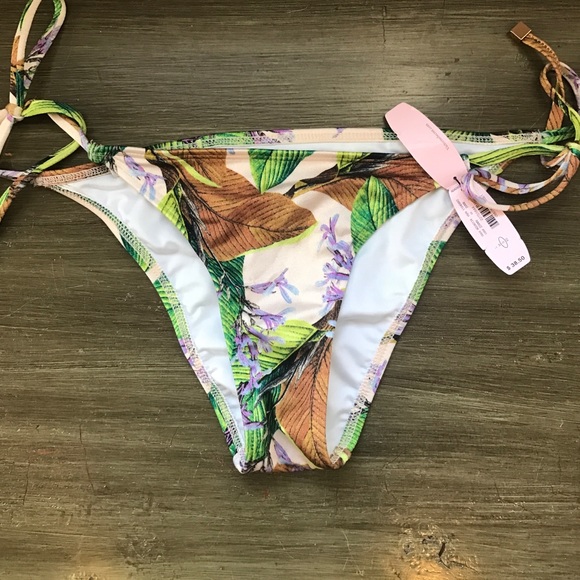 Tropical "Skimpy String" VS Bottoms 🌴🌞