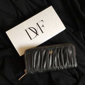 Diane von Furstenberg Anna Black Ruched Clutch