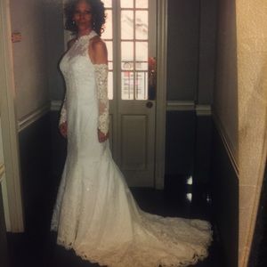 ✨EUC ✨HUGE DISCOUNT Mary's Bridal Gown
