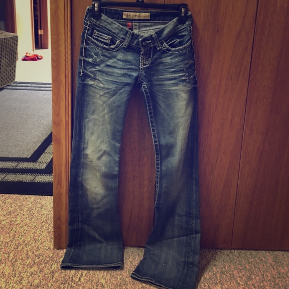 Buckle jeans