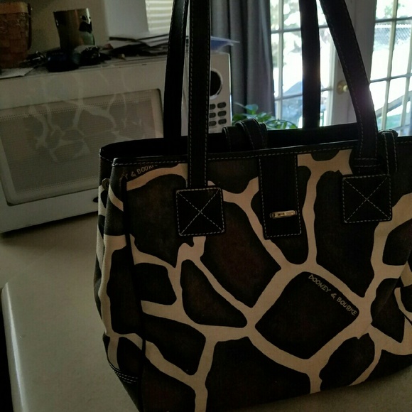 Dooney & bourke purse