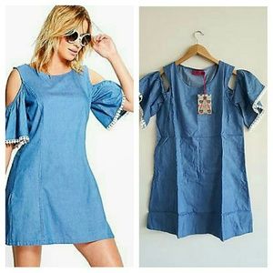 Boohoo 
Amy Open Shoulder Chambray Trimmed Dress