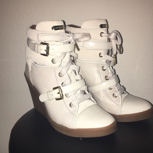 MK wedge boots