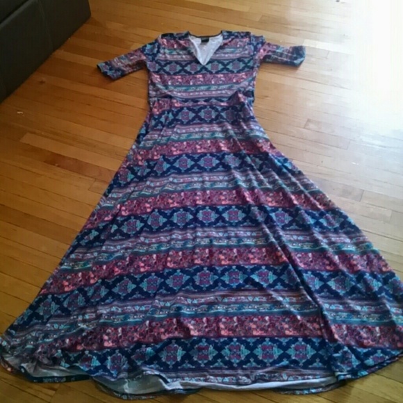 Agnes & Dora XL mixed print Austen (maxi) dress