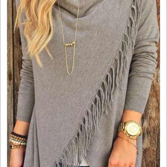 Fringe top/sweater - Picture 4 of 4