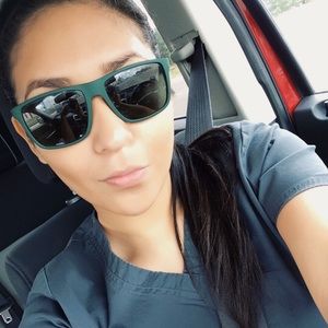 Meet your Posher, Erica