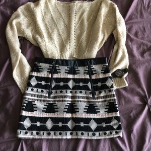 Aztec Pattern Skirt w/ Faux Leather Details 😍💋✨