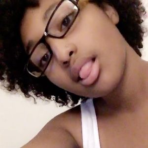 Meet your Posher, Antonette