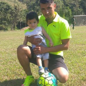 Meet your Posher, Josue yamir