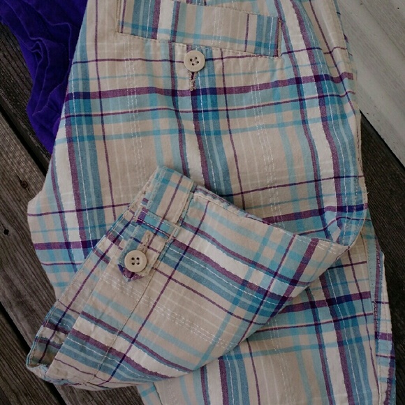 Arizona juniors plaid shorts - Picture 2 of 4