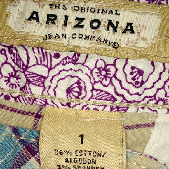 Arizona juniors plaid shorts - Picture 3 of 4