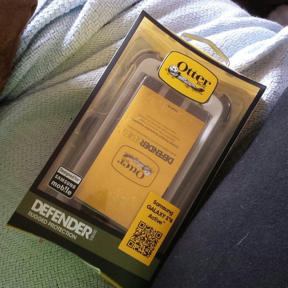 Samsung GALAXY s4 Active Otterbox - Picture 3 of 3