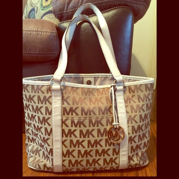 Michael Kors Tote