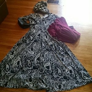 Agnes & Dora XL b&w paisley Austen (maxi) dress