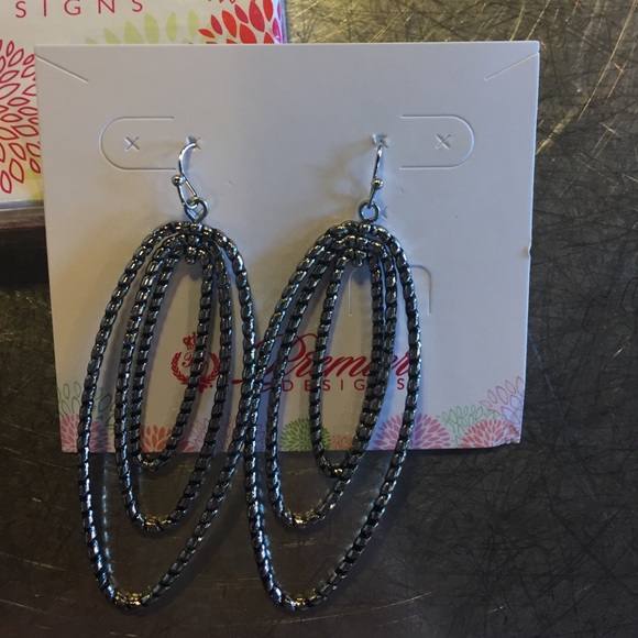 Premier Designs Earrings