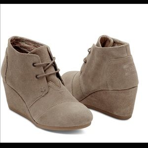 Toms Wedges