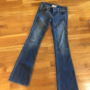 American eagle boot cut jeans size 4. Never worn!