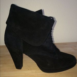 Black, faux suede Steve Madden Booties