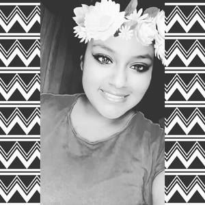 Meet your Posher, Cristina