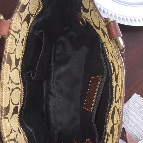 100% Authentic Coach Purse - Picture 2 of 4