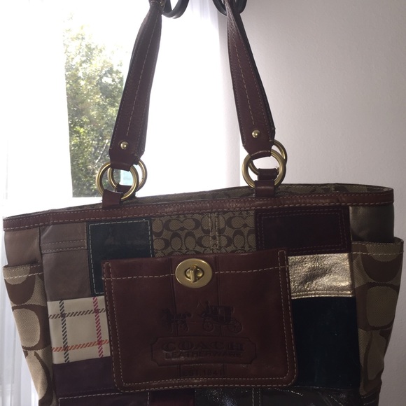 100% Authentic Coach Purse - Picture 3 of 4