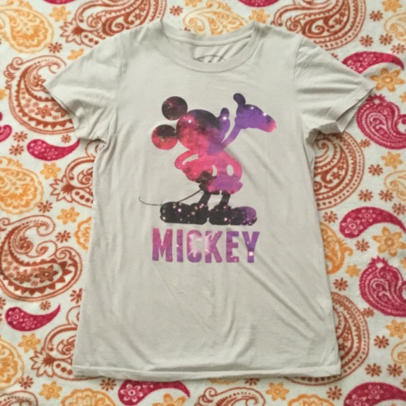 Disney Mickey tshirt 🏰