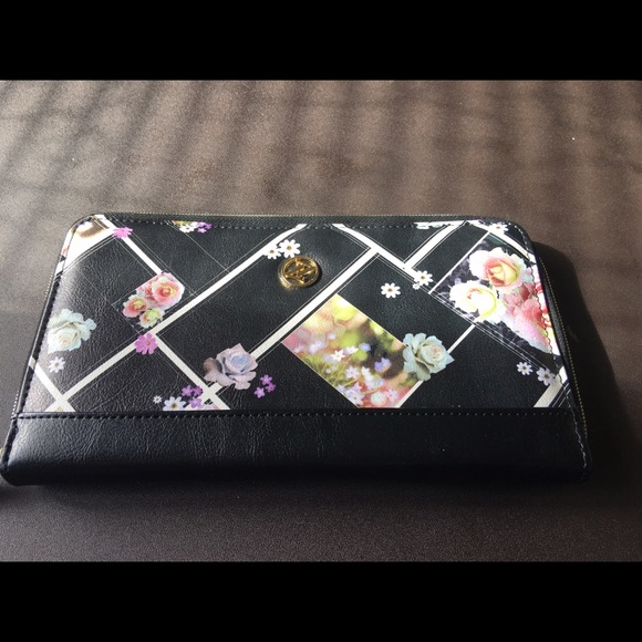 Passport Wallet