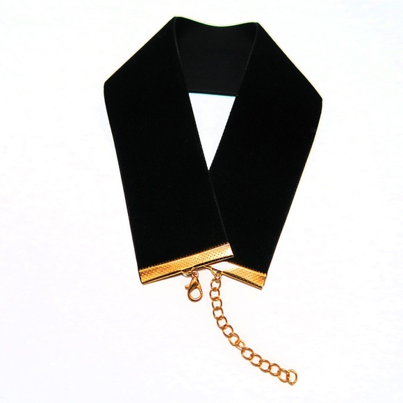 Thick Black Velvet Choker - Picture 2 of 3