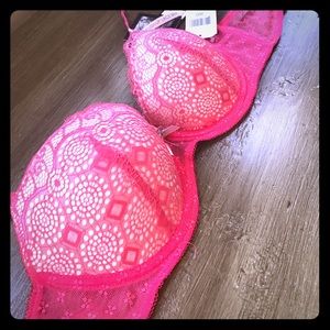 36D Pink & White Lacy Bra- NWT