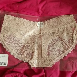 "Best lace panty ever" NWOT