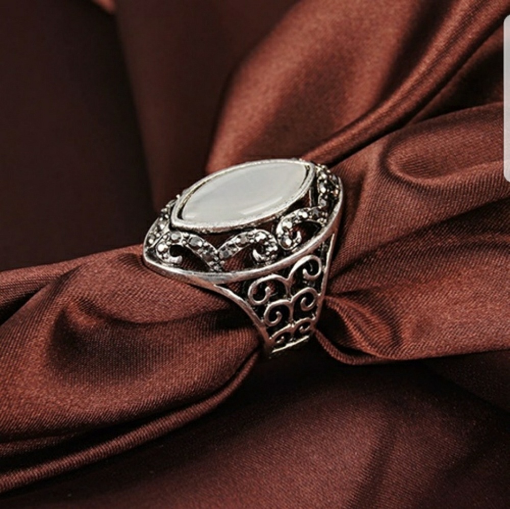 LAST ONE - Opal Ring
