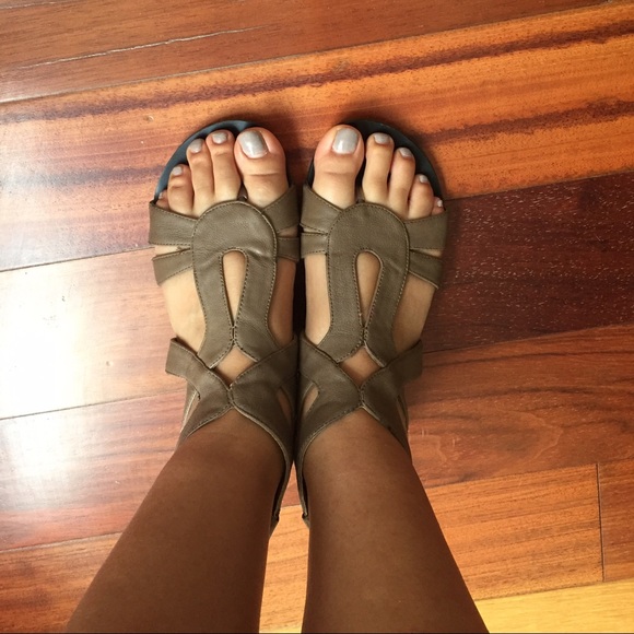 Qupid Sandals