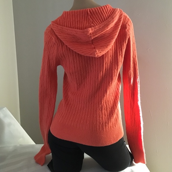 Sweater Hoodie Sz M fits like a S - Picture 3 of 4