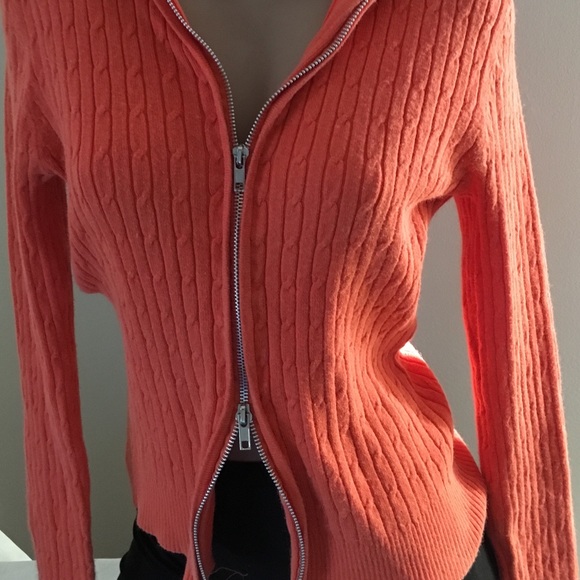 Sweater Hoodie Sz M fits like a S - Picture 2 of 4