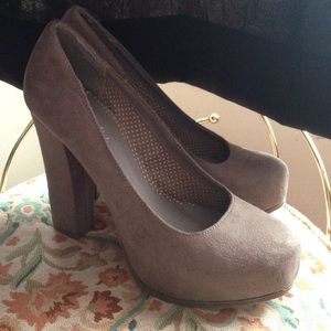 Candie's heels