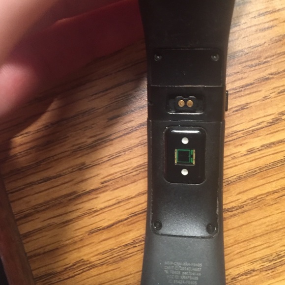 FitBit Charge HR - Picture 2 of 4