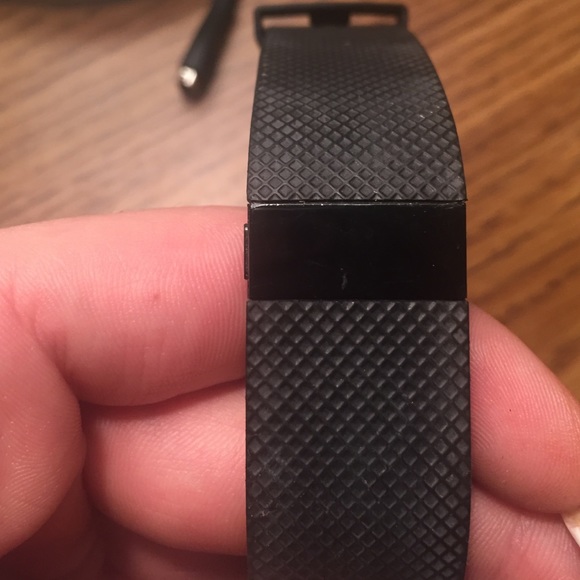 FitBit Charge HR - Picture 3 of 4