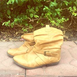 *~*FLASH SALE, 1HOUR ONLY*~* cowgirl boots