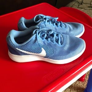 Women's Nike revolution 3 shoes