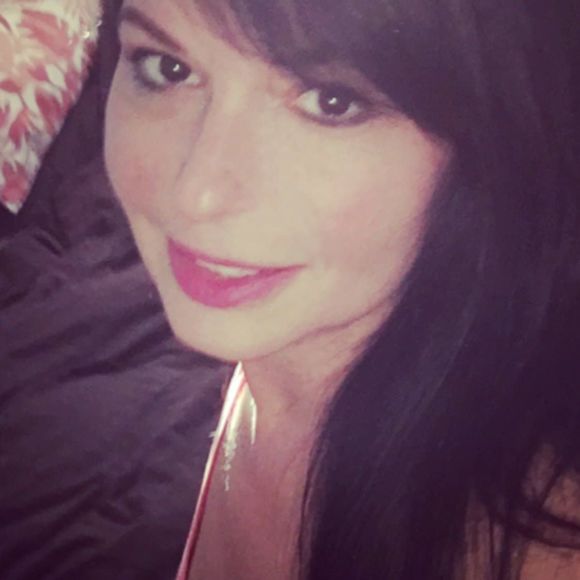 Meet your Posher, Kara - Picture 1 of 1