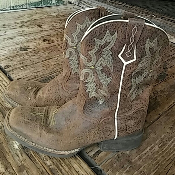 ARIAT WESTERN COWBOY BOOTS