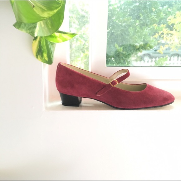 Mary Jane Pumps