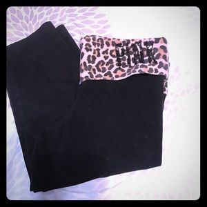 Vs pink yoga capris 💕👖