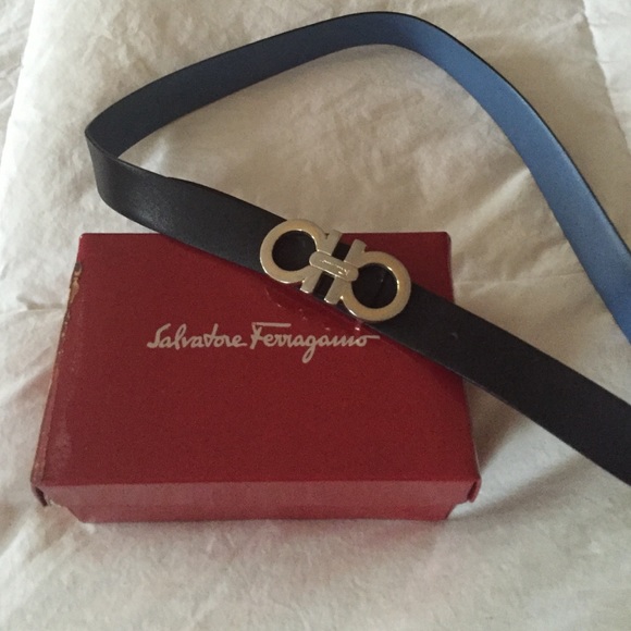 Classic black Salvatore Ferragamo logo belt!