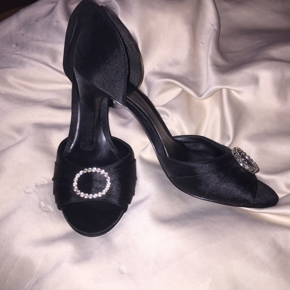 Mootsies Tootsies Shoes - Mootsies Tootsies Black Satin Peep Toe Shoes