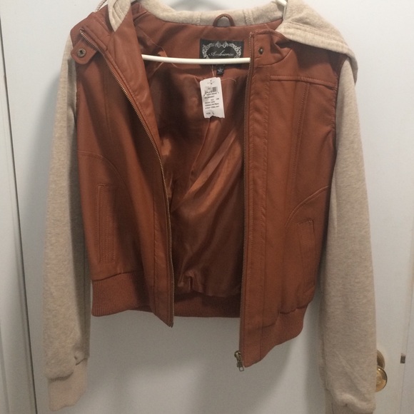 Leather light brown jacket w/ beige cotton sleeves