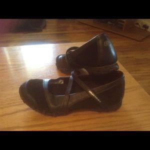 Used sketchers ballet style shoes