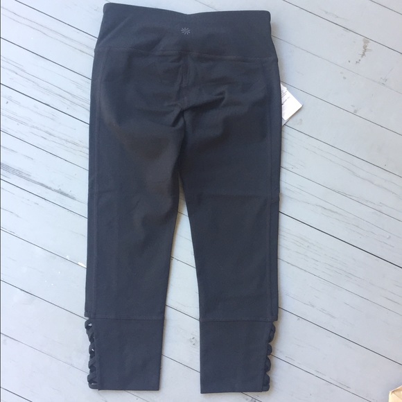 SOLD NWT Athleta Mind Over May capris, XS - Picture 3 of 4