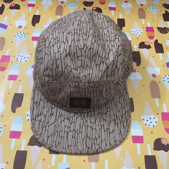 NWOT Obey strapback